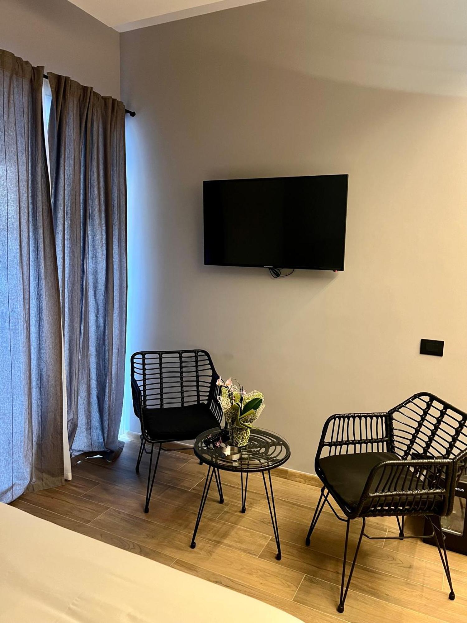 Eterna Suites Roma Esterno foto
